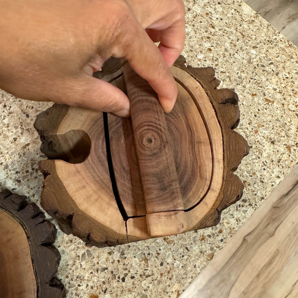 Vintage jewelry Rustic Wooden Tree Stump Box. - Picture 8 of 12